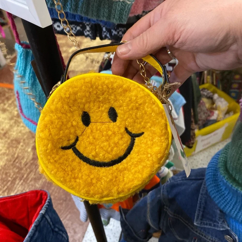 Smiley face kids bag with chain - Picture 3 of 9